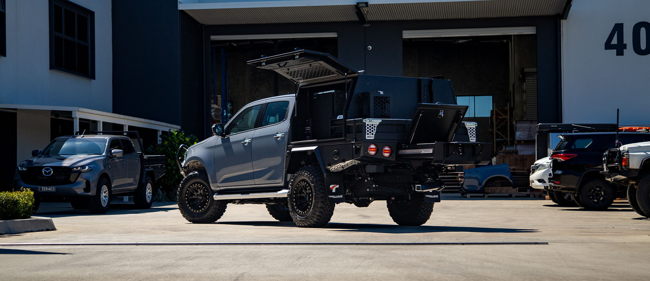 Isuzu D-MAX with XGO service body setup