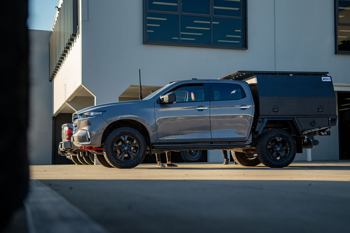 Teralume-Industries-MAZDA-BT50-ServiceBody1800x1200.jpg