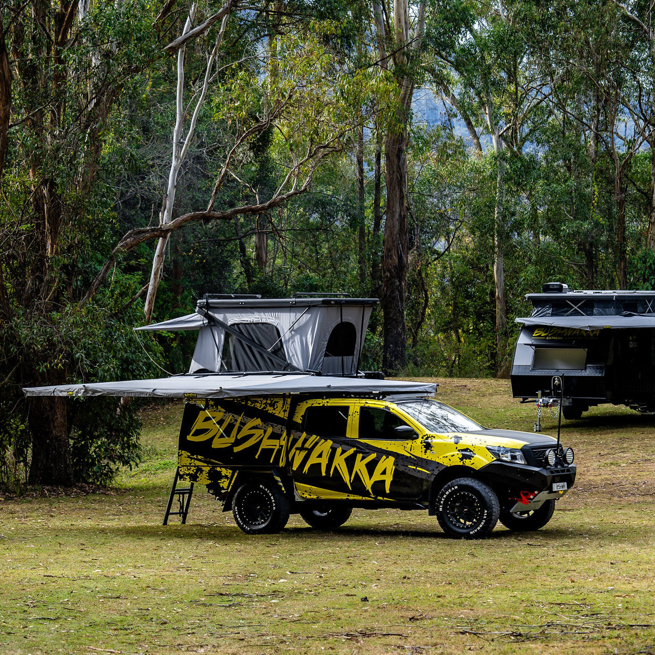 Bushwakka Extreme Darkness with D-Zip Awning