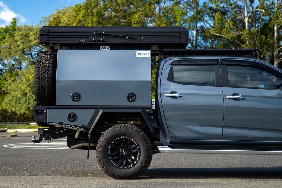 Isuzu D-MAX access and openings detail