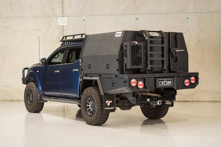 Nissan Navara NP300 with an XGO tray and canopy, closed