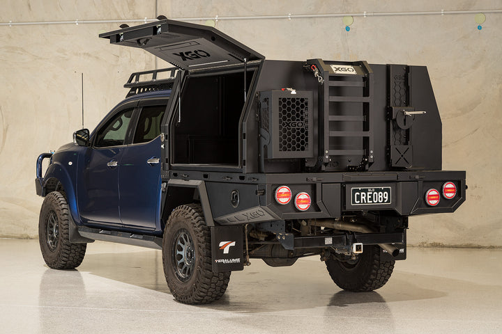 Nissan Navara NP300 with an XGO tray and canopy, the side door raised